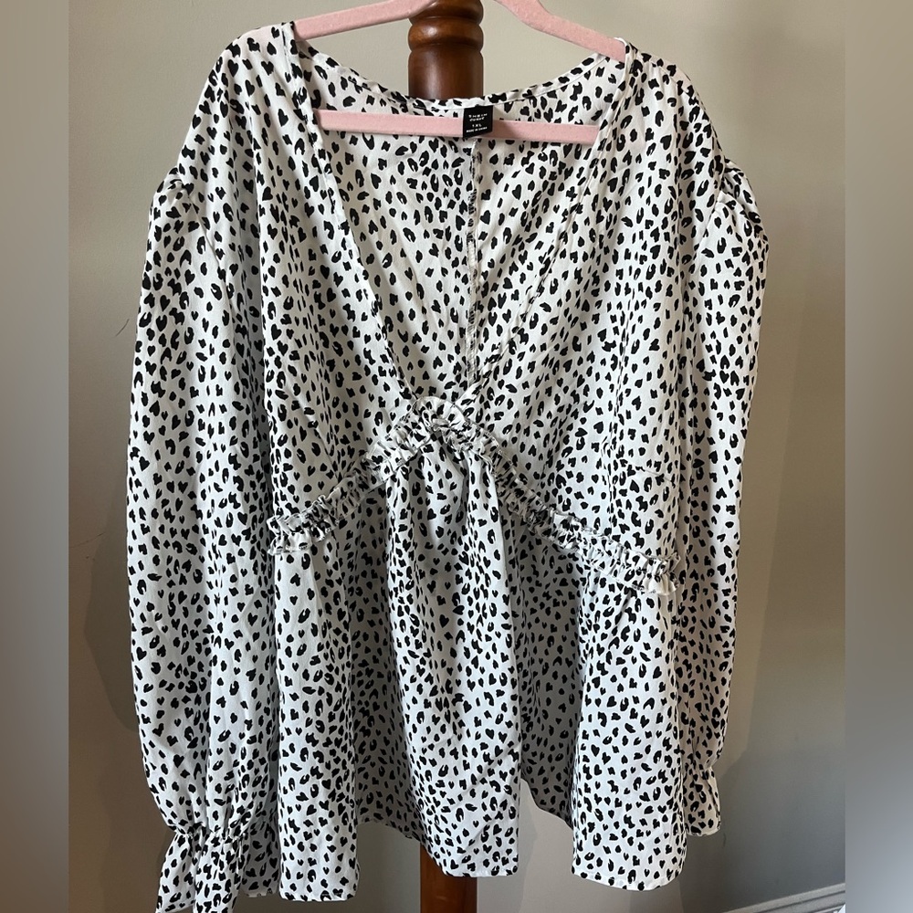 SHEIN Black and White Animal Print Top